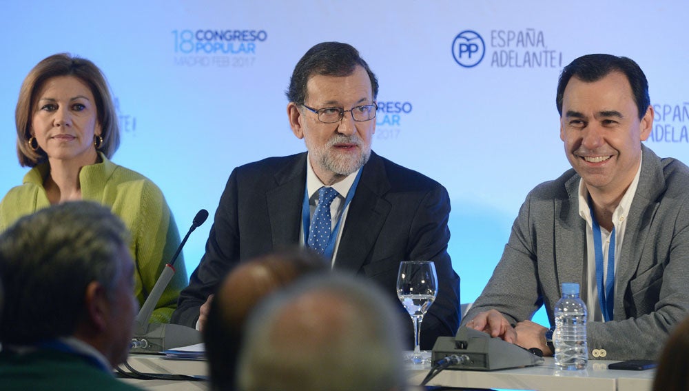 Cospedal ha conversado con Rajoy aunque niega haber abordado la integración Cospedal ha conversado con Rajoy aunque niega haber abordado la integración