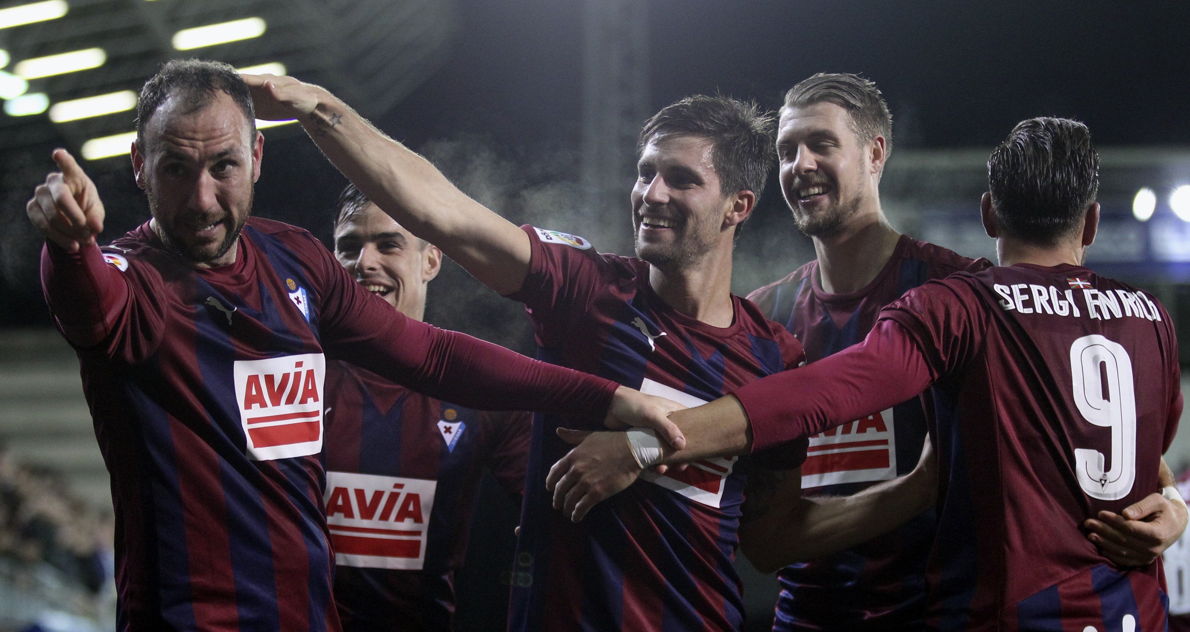El Eibar sueña con Europa tras golear al Granada El Eibar sueña con Europa tras golear al Granada