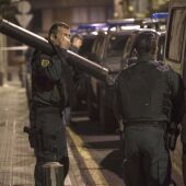 La Guardia Civil registra en Bilbao el domicilio del argelino arrestado por adoctrinamiento del yihadismo
