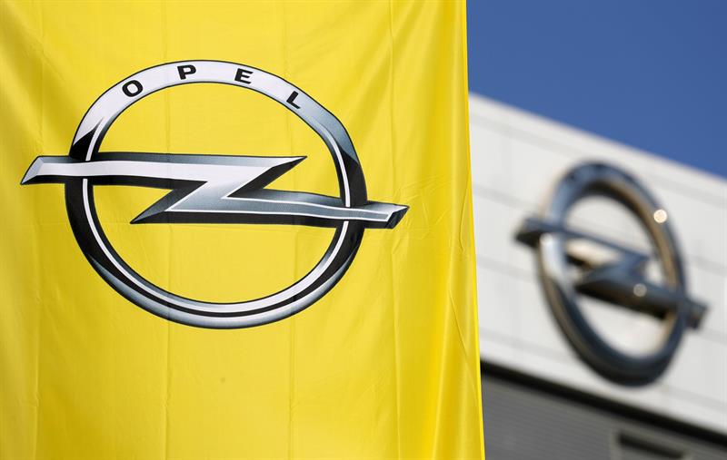PSA Peugeot Citroen compra Opel por 2.200 millones de euros y se convierte en el "número dos" europeo PSA Peugeot Citroen compra Opel por 2.200 millones de euros y se convierte en el "número dos" europeo