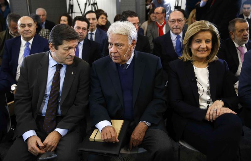 Felipe González: "Mienten quienes dicen que las pensiones están garantizadas" Felipe González: "Mienten quienes dicen que las pensiones están garantizadas"