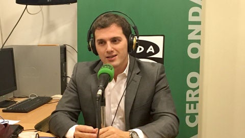 Albert Rivera durante una entrevista en Onda Cero