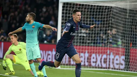 Draxler celebra su gol ante el Barcelona Draxler celebra su gol ante el Barcelona