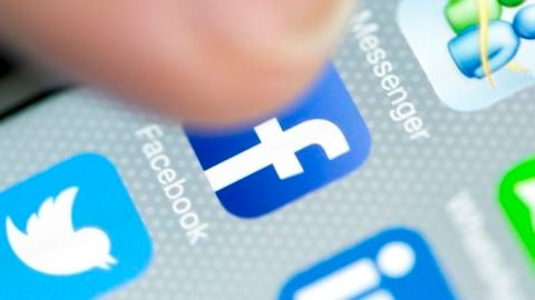 Facebook puede estar da&ntilde;ando tu relaci&oacute;n amorosa
