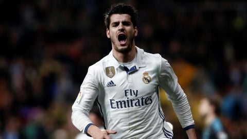 Morata celebrando un gol