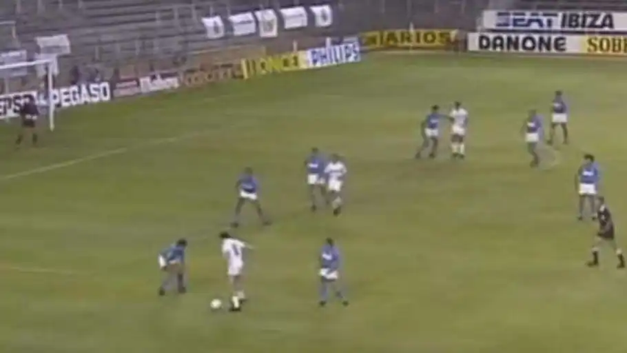 Real Madrid - Nápoles en 1987 a puerta cerrada Real Madrid - Nápoles en 1987 a puerta cerrada