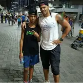 Juan Manaure posa con su hijo Juan Manaure posa con su hijo