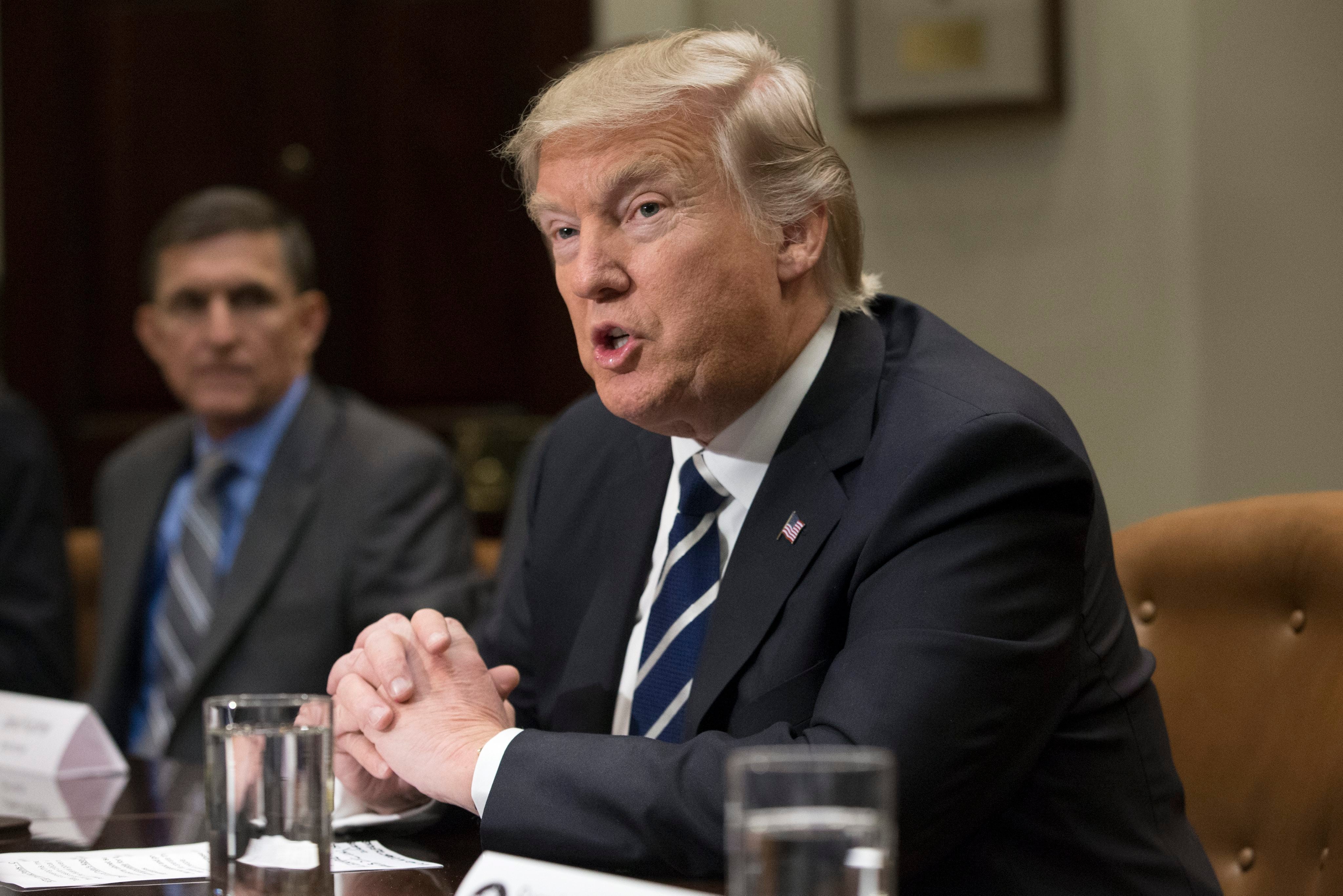 Trump culpa a la 'Fox' de su comentario 'inventado' sobre Suecia, y el país nórdico pide explicaciones a la Casa Blanca Trump culpa a la 'Fox' de su comentario 'inventado' sobre Suecia, y el país nórdico pide explicaciones a la Casa Blanca