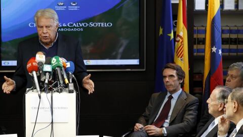 Felipe Gonz&aacute;lez y Jos&eacute; Mar&iacute;a Aznar