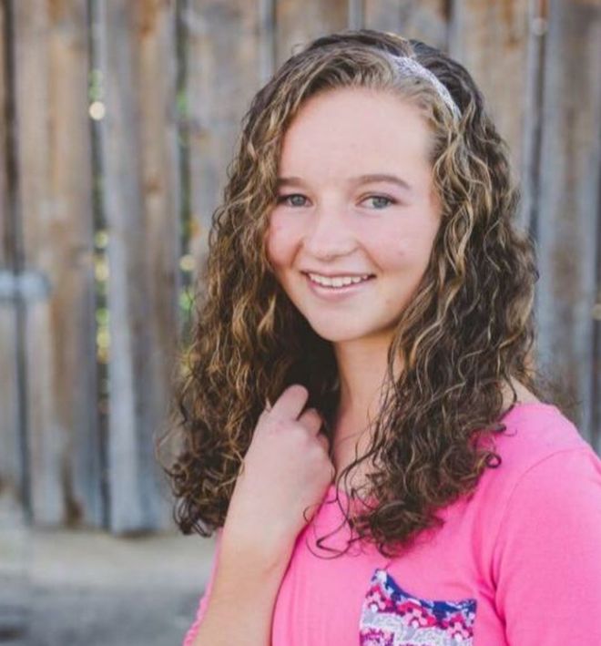 Dos adolescentes disparan en la cabeza a una niña para robarle el iPod y 55 dólares Dos adolescentes disparan en la cabeza a una niña para robarle el iPod y 55 dólares