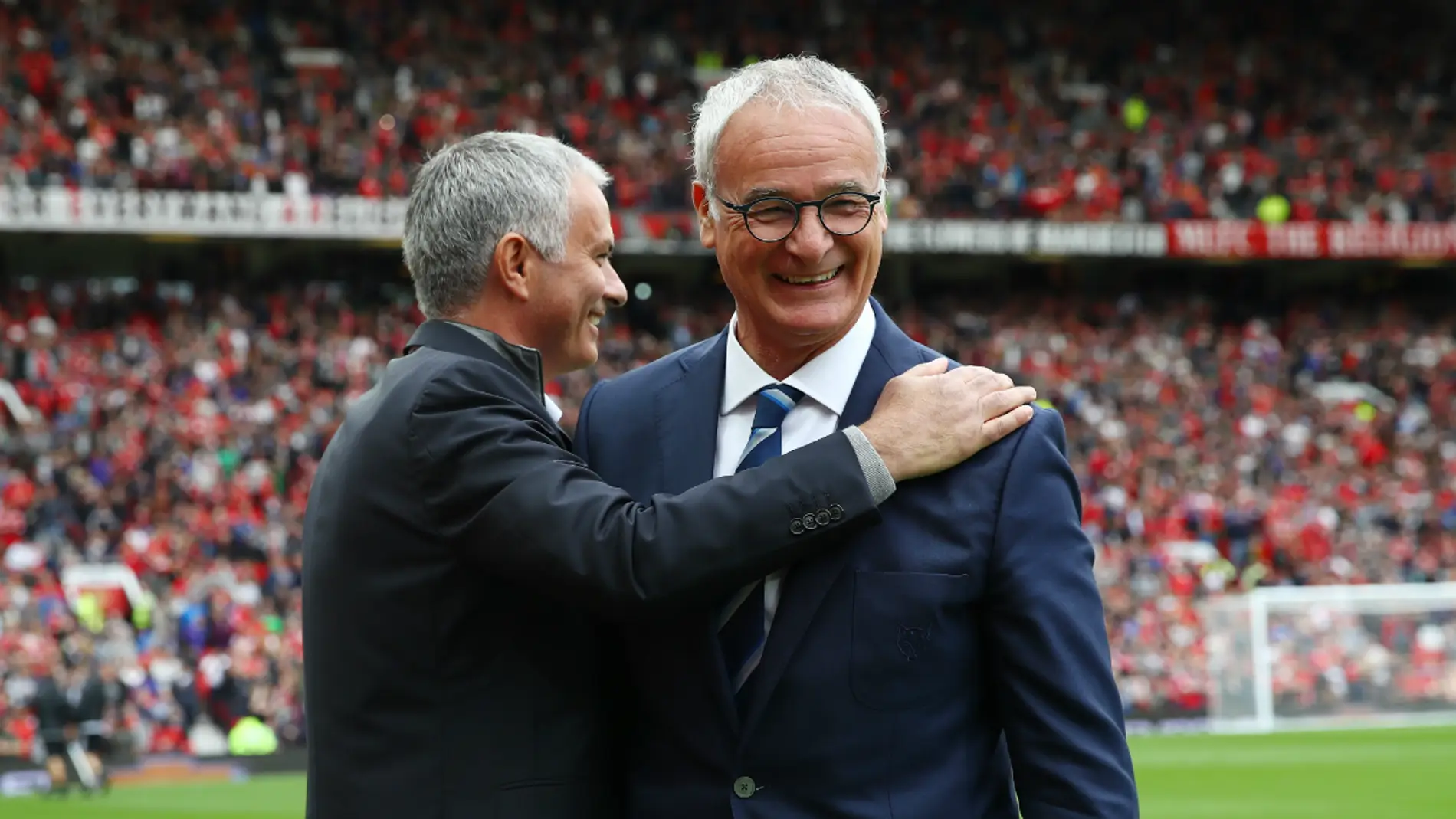 Mourinho saluda a Ranieri