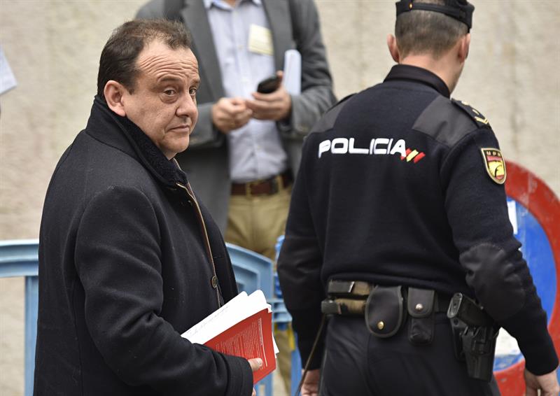 Horrach no recurrirá las medidas cautelares acordadas contra Urdangarin Horrach no recurrirá las medidas cautelares acordadas contra Urdangarin