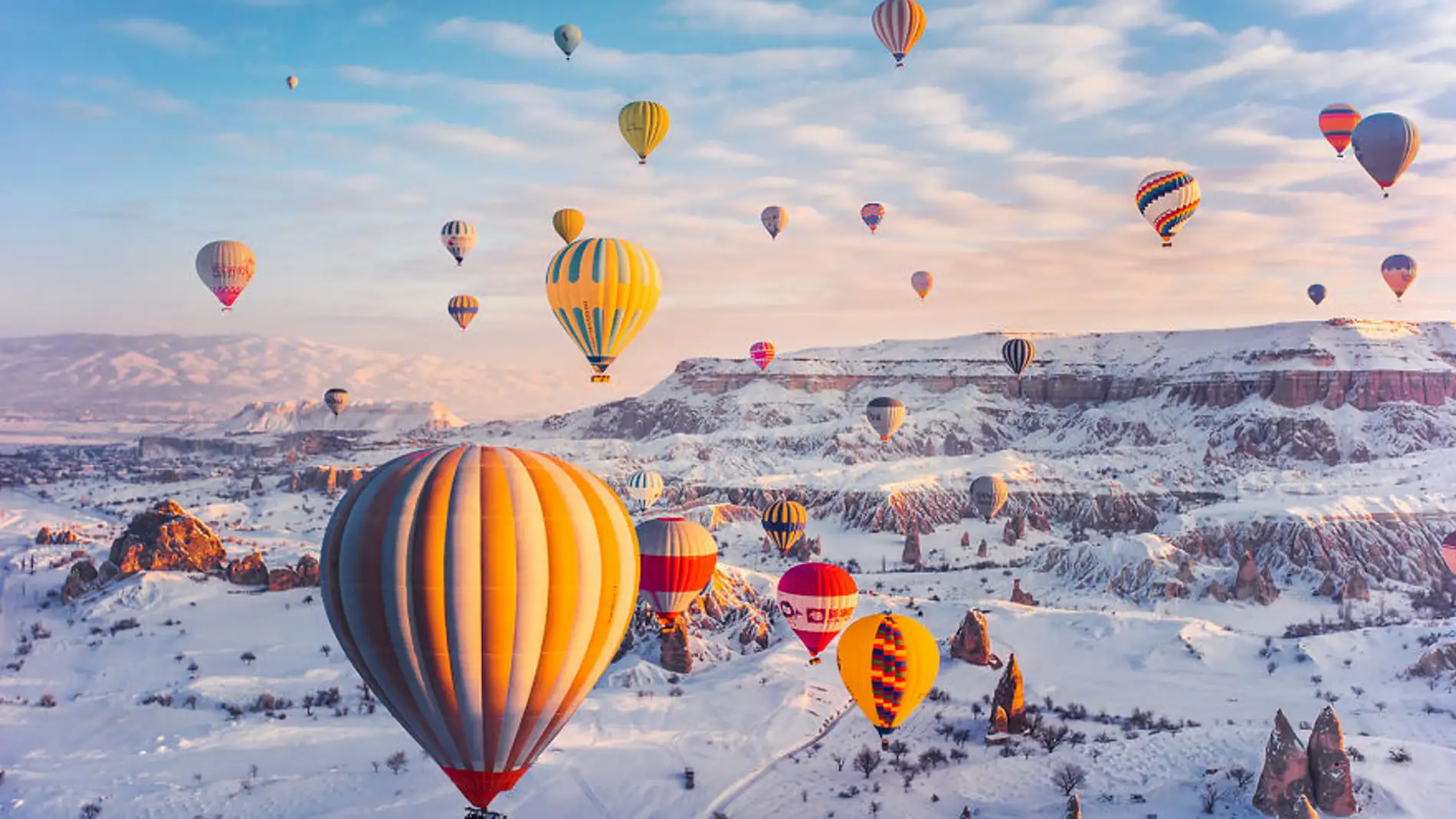 Desfile de globos aerostáticos en Capadocia (Turquía)