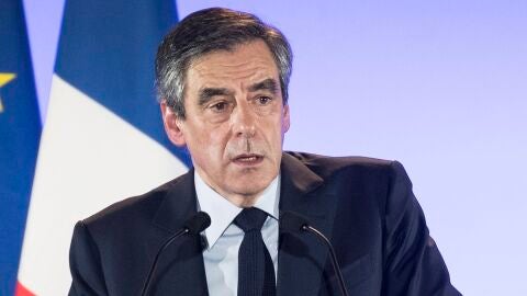 Francois Fillon campa&ntilde;a elecciones de Francia