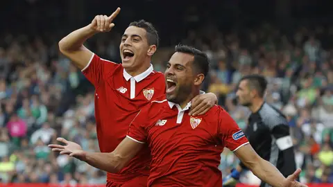 El Sevilla celebra un gol ante el Betis El Sevilla celebra un gol ante el Betis