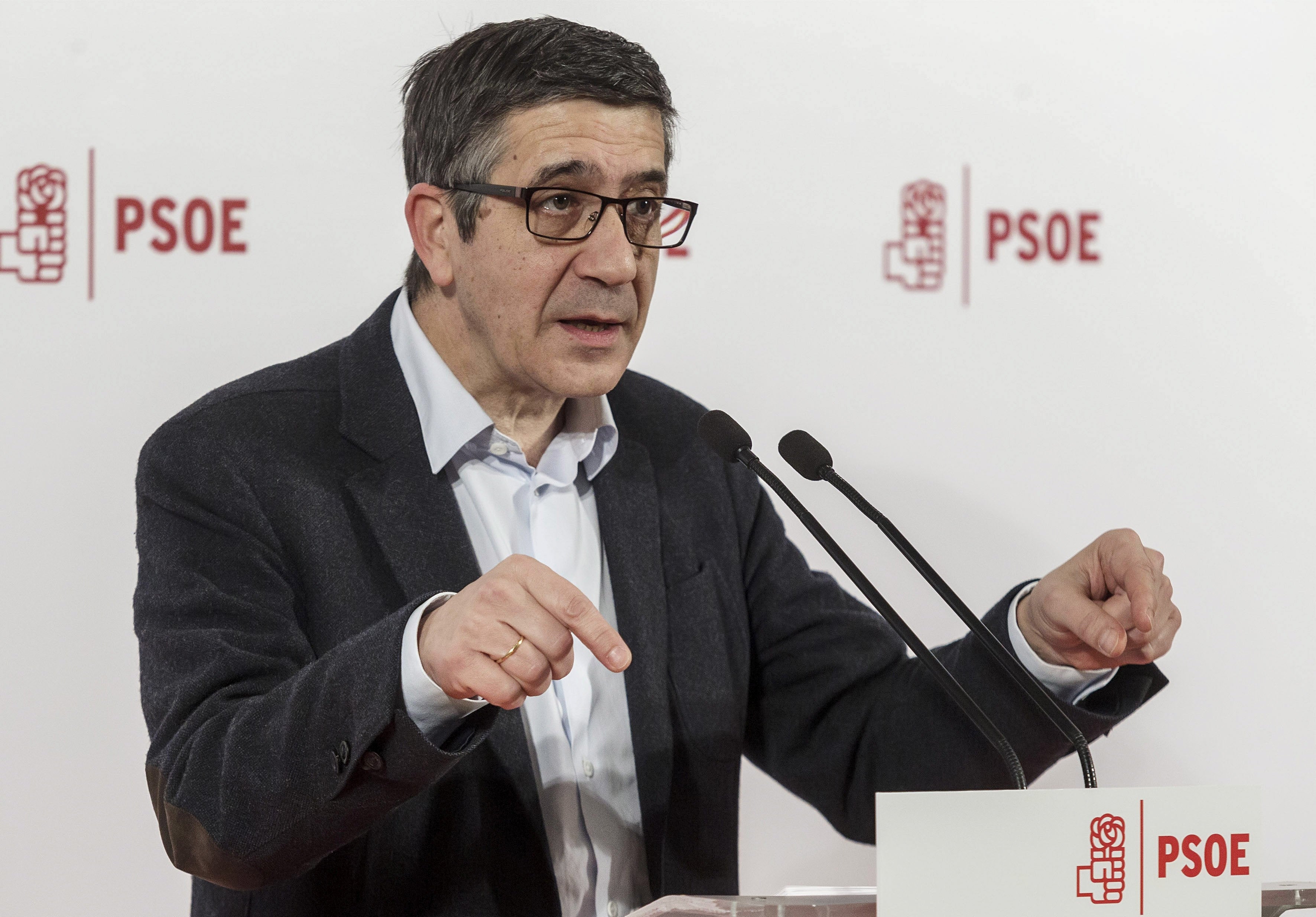 Afines a Patxi López piden debates para aclarar lo que se dice en los mítines Afines a Patxi López piden debates para aclarar lo que se dice en los mítines