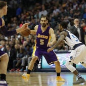 José Manuel Calderón, durante un partido con los Lakers
