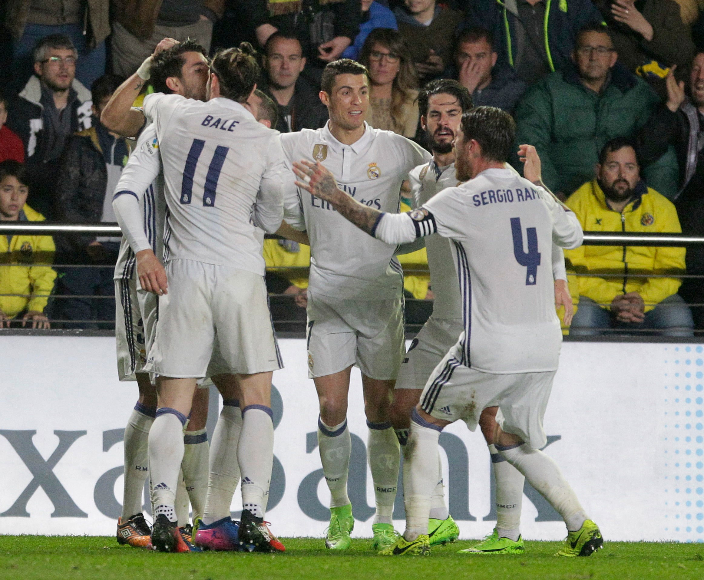 El Real Madrid remonta ante el Villarreal y se mantiene líder El Real Madrid remonta ante el Villarreal y se mantiene líder