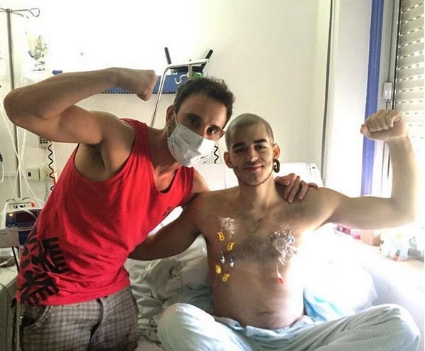 La emotiva despedida de Dani Rovira a Pablo Ráez: "Te prometo que haré todo lo que teníamos pendiente" La emotiva despedida de Dani Rovira a Pablo Ráez: "Te prometo que haré todo lo que teníamos pendiente"