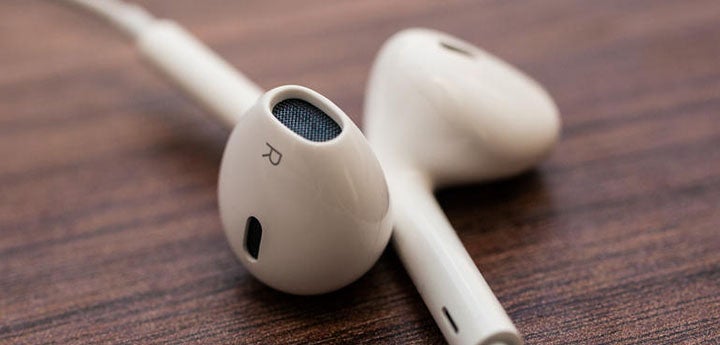 Mesa de Redacción: Auriculares, ¿con cables o inalámbricos? Mesa de Redacción: Auriculares, ¿con cables o inalámbricos?