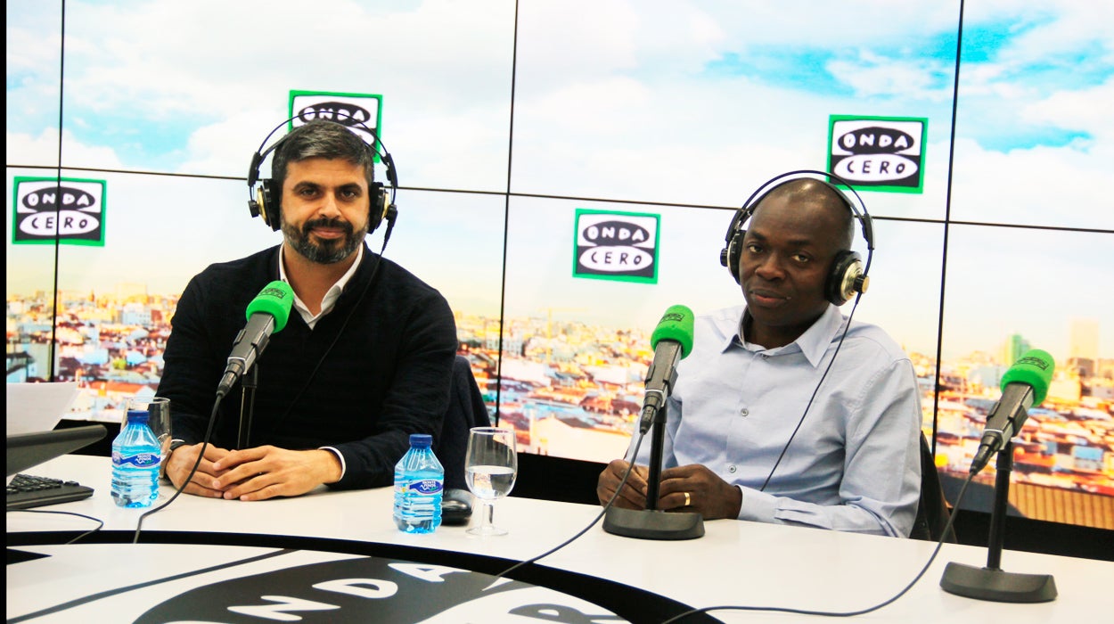 Alí, padre de Adou: "No puedo vivir con mi mujer y mi hijo porque mi pasaporte está requisado" Alí, padre de Adou: "No puedo vivir con mi mujer y mi hijo porque mi pasaporte está requisado"
