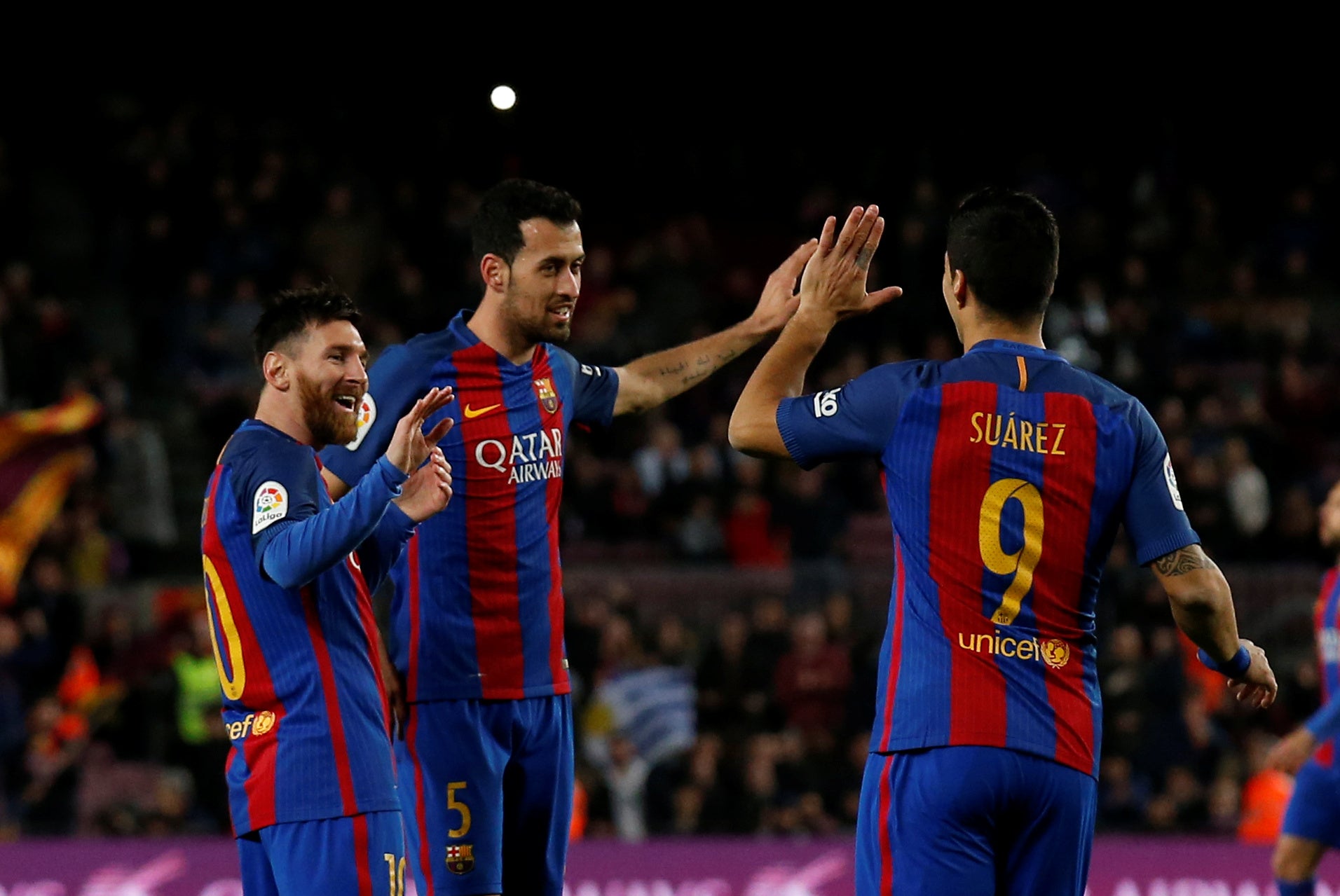 Barcelona 6-1 Sporting de Gijón. El Barcelona golea a un Sporting repleto de suplencias Barcelona 6-1 Sporting de Gijón. El Barcelona golea a un Sporting repleto de suplencias