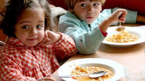La Comunidad de Madrid crea una aplicaci&oacute;n para asesorar a los comedores escolares