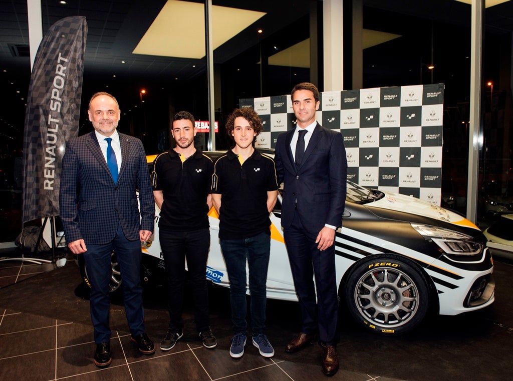 Automóviles Gomis acoge la presentación del piloto José Javier Pérez Automóviles Gomis acoge la presentación del piloto José Javier Pérez