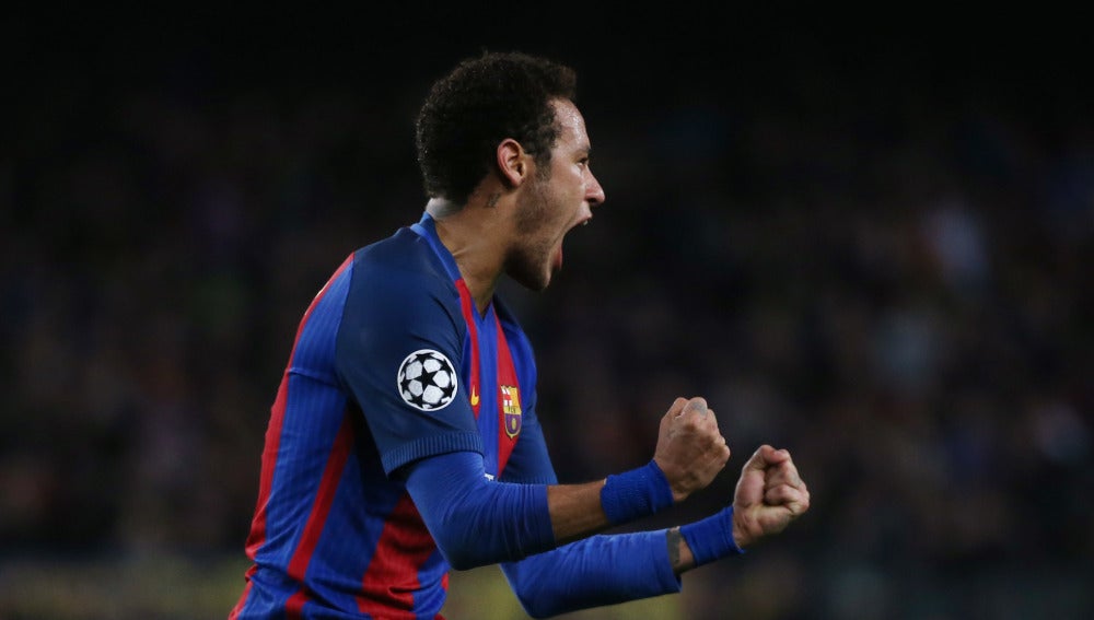 Neymar celebra su gol al PSG