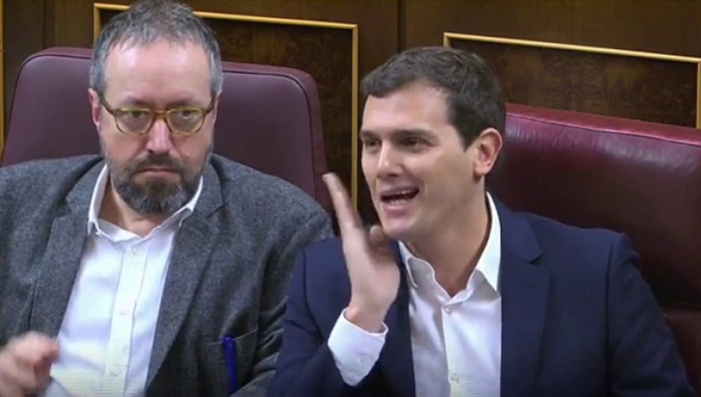 El gesto de Albert Rivera durante la intervención de Mariano Rajoy