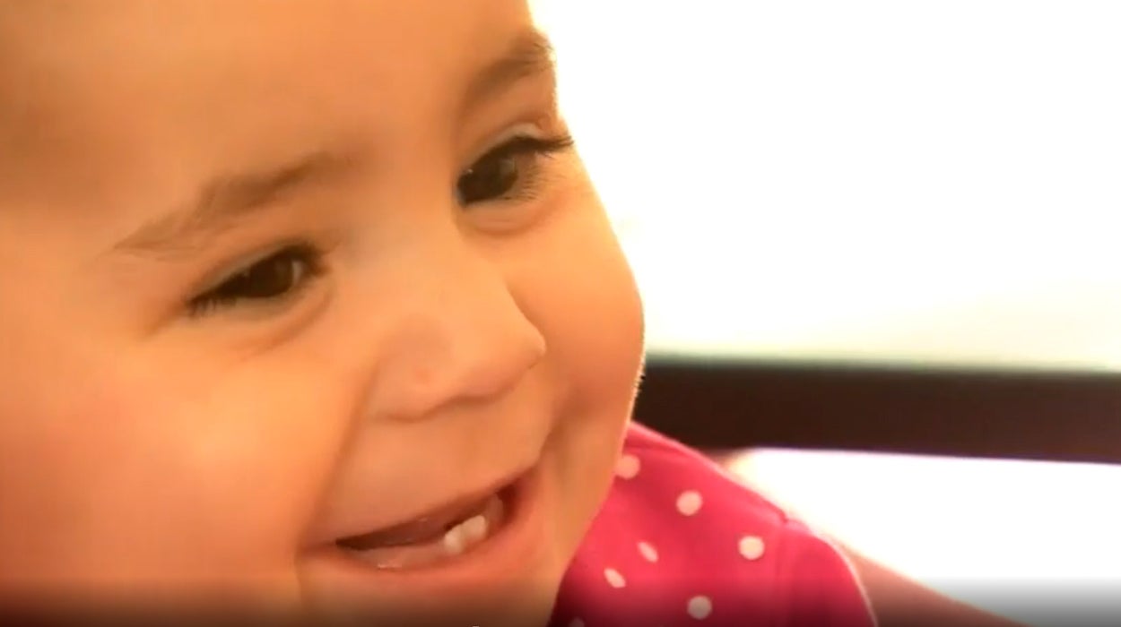 La historia de Maram, una niña siria y el doctor que la salvó de una muerte segura La historia de Maram, una niña siria y el doctor que la salvó de una muerte segura