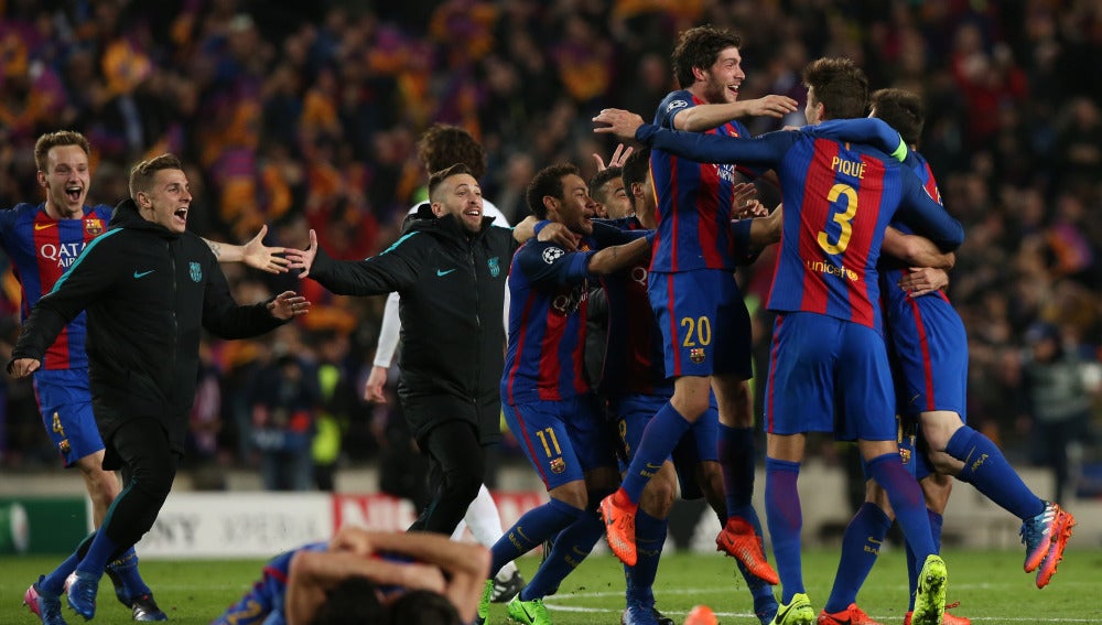 Los jugadores del Barcelona eufóricos tras la remontada al PSG