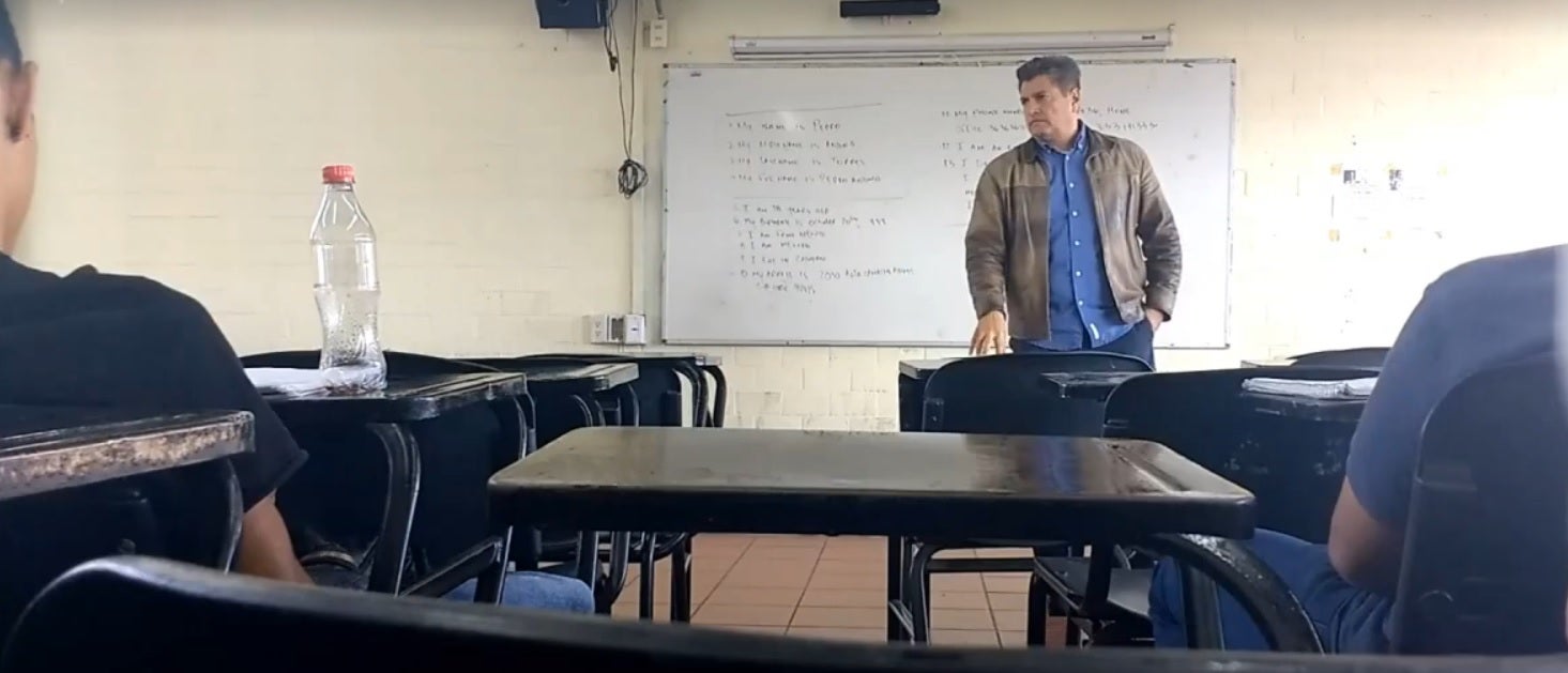 Un profesor de una universidad mexicana, sobre la mujer: "¿Te duele la cabecita hija de tu puta madre? Si no sabes hacer nada, por lo menos abre las pinches patas" Un profesor de una universidad mexicana, sobre la mujer: "¿Te duele la cabecita hija de tu puta madre? Si no sabes hacer nada, por lo menos abre las pinches patas"