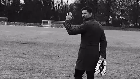 Xabi Alonso 'cuelga' las botas Xabi Alonso 'cuelga' las botas