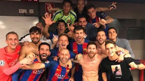 Los jugadores del Barcelona celebran la victoria contra el PSG