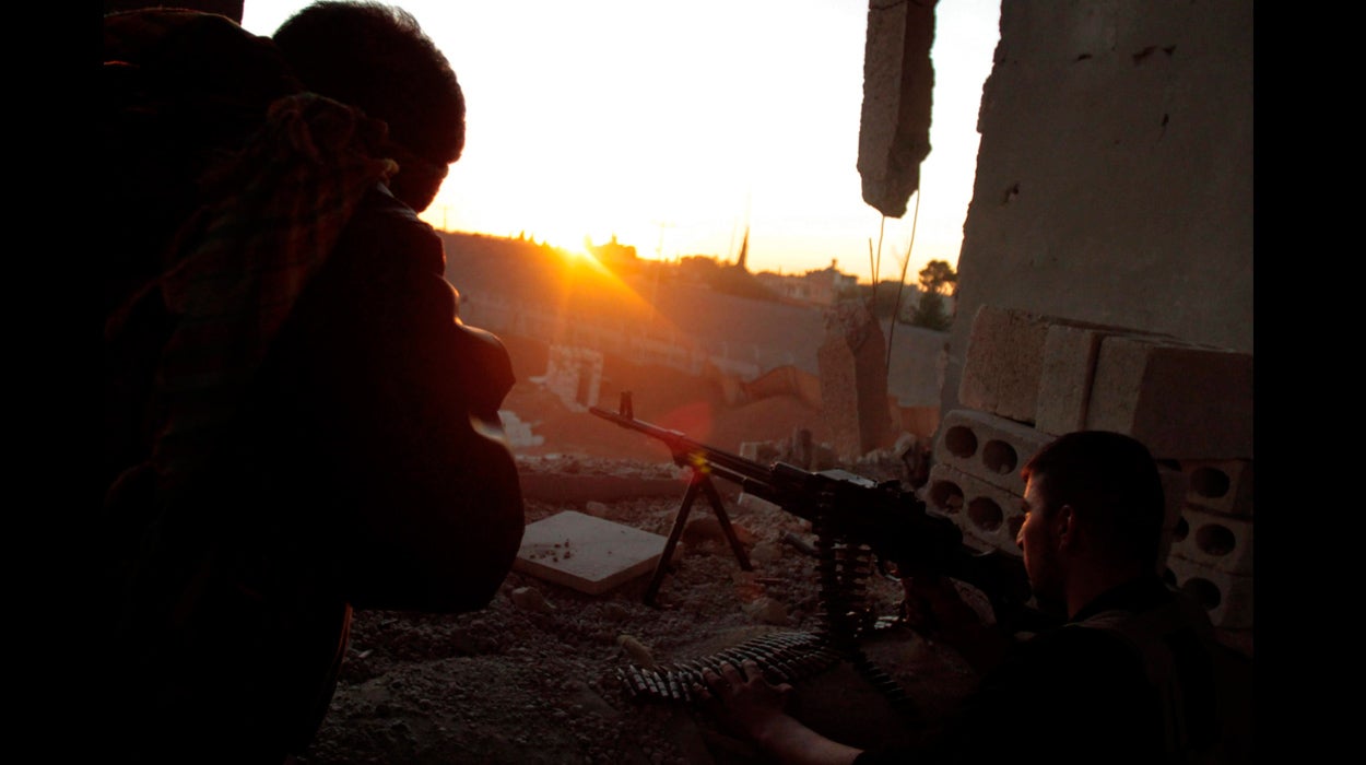 Al menos 14 civiles mueren en un bombardeo cerca de Al Raqa Al menos 14 civiles mueren en un bombardeo cerca de Al Raqa