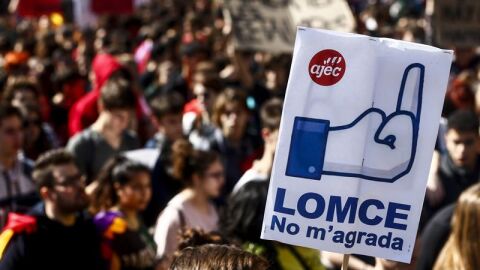 Uno de los carteles que se han visto en la manifestaci&oacute;n de Barcelona