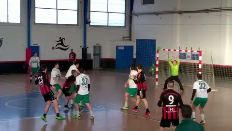 El BM. Elche en su última victoria ante el Alcàsser. BALONMANO