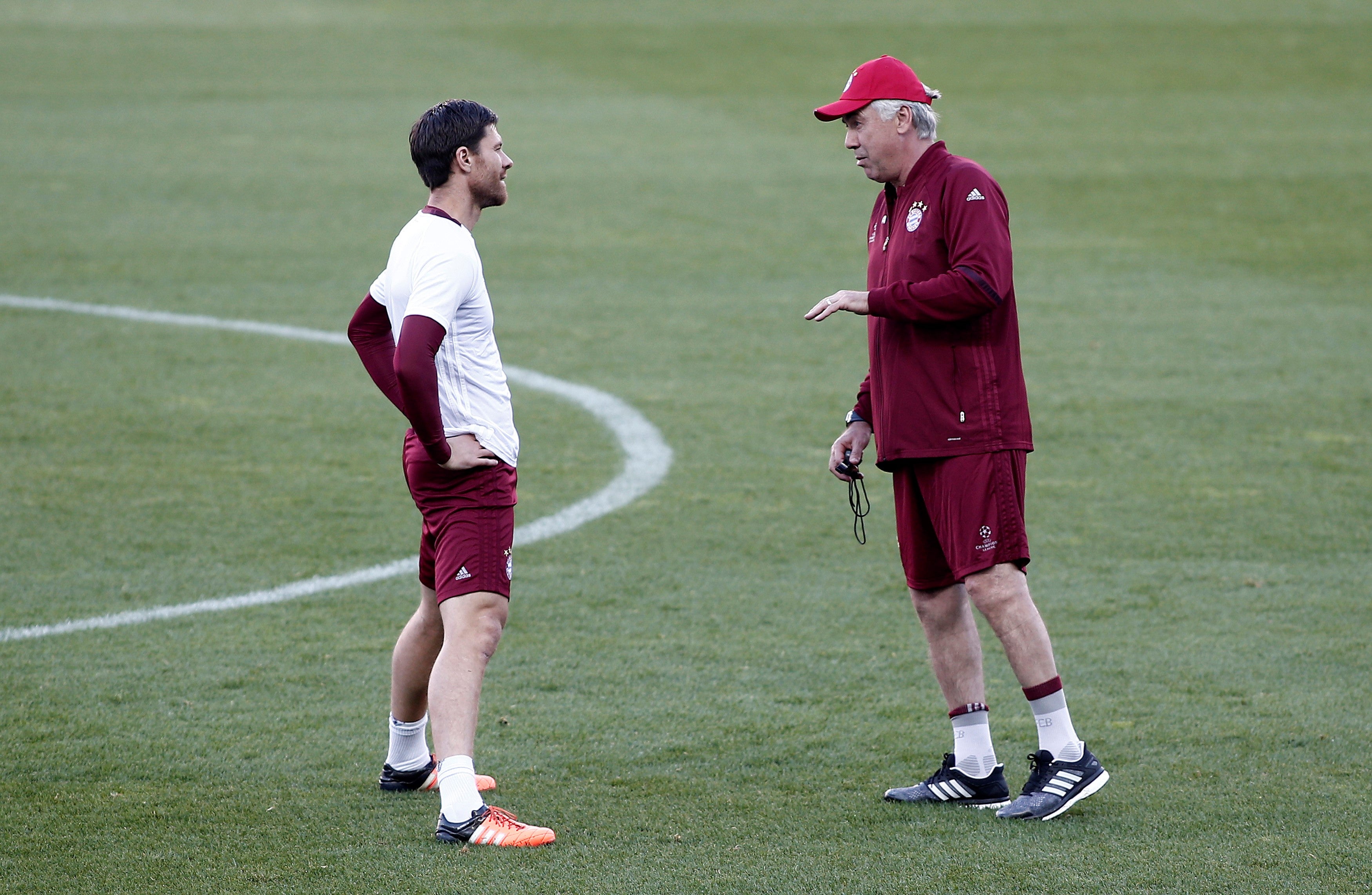 Ancelotti, sobre Xabi Alonso: "Puede ser entrenador en un futuro" Ancelotti, sobre Xabi Alonso: "Puede ser entrenador en un futuro"