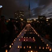 Cientos de guatemaltecos protestan contra el Gobierno por la muerte de las niñas