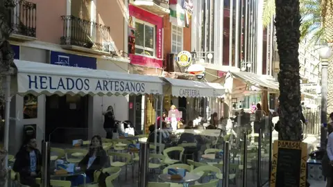 Establecimiento en La Glorieta de Elche. Terrazas