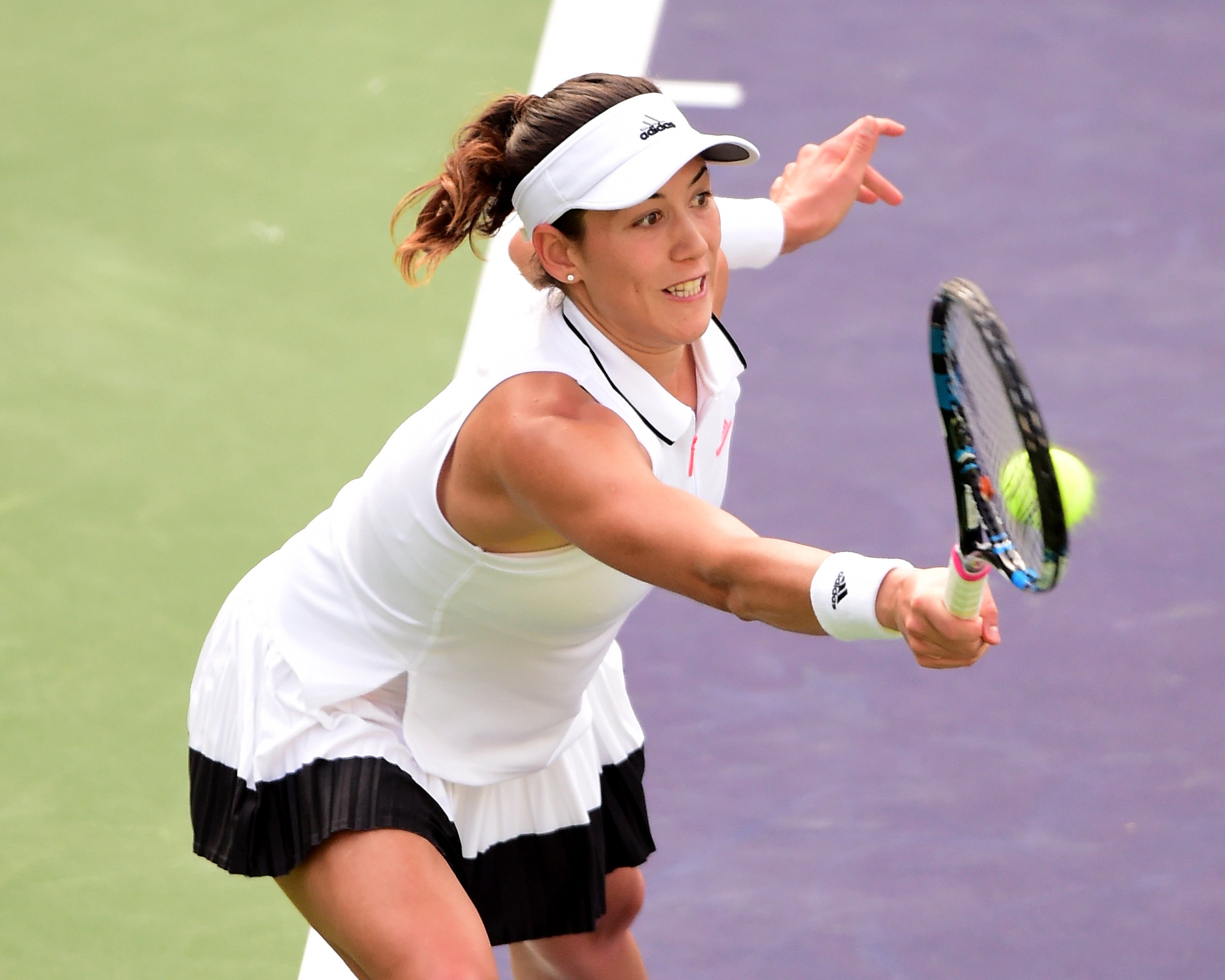 Muguruza debuta con buen pie ante Flipkens en Indian Wells Muguruza debuta con buen pie ante Flipkens en Indian Wells