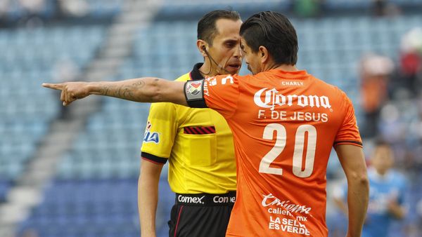 Caos en México: se suspende el torneo Clausura tras una protesta de los árbitros Caos en México: se suspende el torneo Clausura tras una protesta de los árbitros