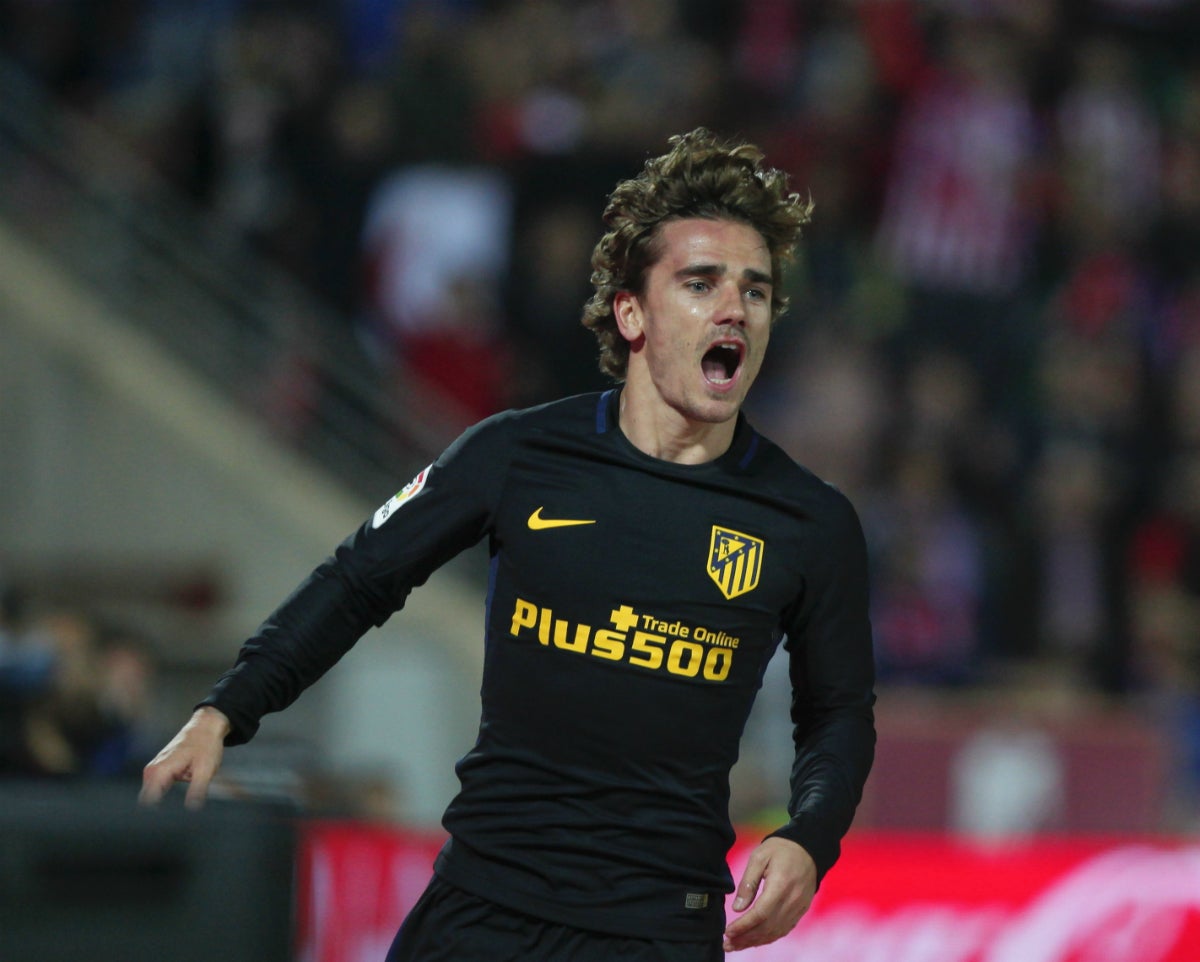 Granada 0-1 Atlético de Madrid. El Atlético consigue tres puntos vitales ante un Granada que se hunde en el descenso Granada 0-1 Atlético de Madrid. El Atlético consigue tres puntos vitales ante un Granada que se hunde en el descenso