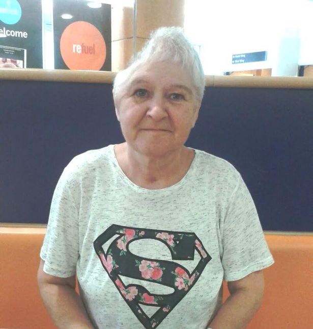 Solo 200 euros de multa para el conductor de un autobús que atropelló a una abuela que ha perdido la mitad del cráneo Solo 200 euros de multa para el conductor de un autobús que atropelló a una abuela que ha perdido la mitad del cráneo