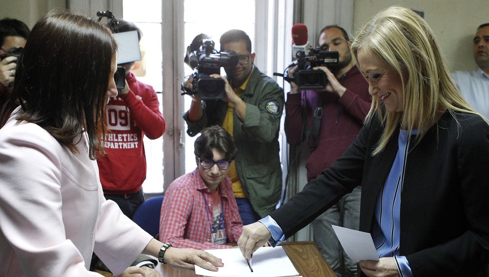 Cifuentes elegida presidenta del PP de Madrid por el 93% de los afiliados Cifuentes elegida presidenta del PP de Madrid por el 93% de los afiliados