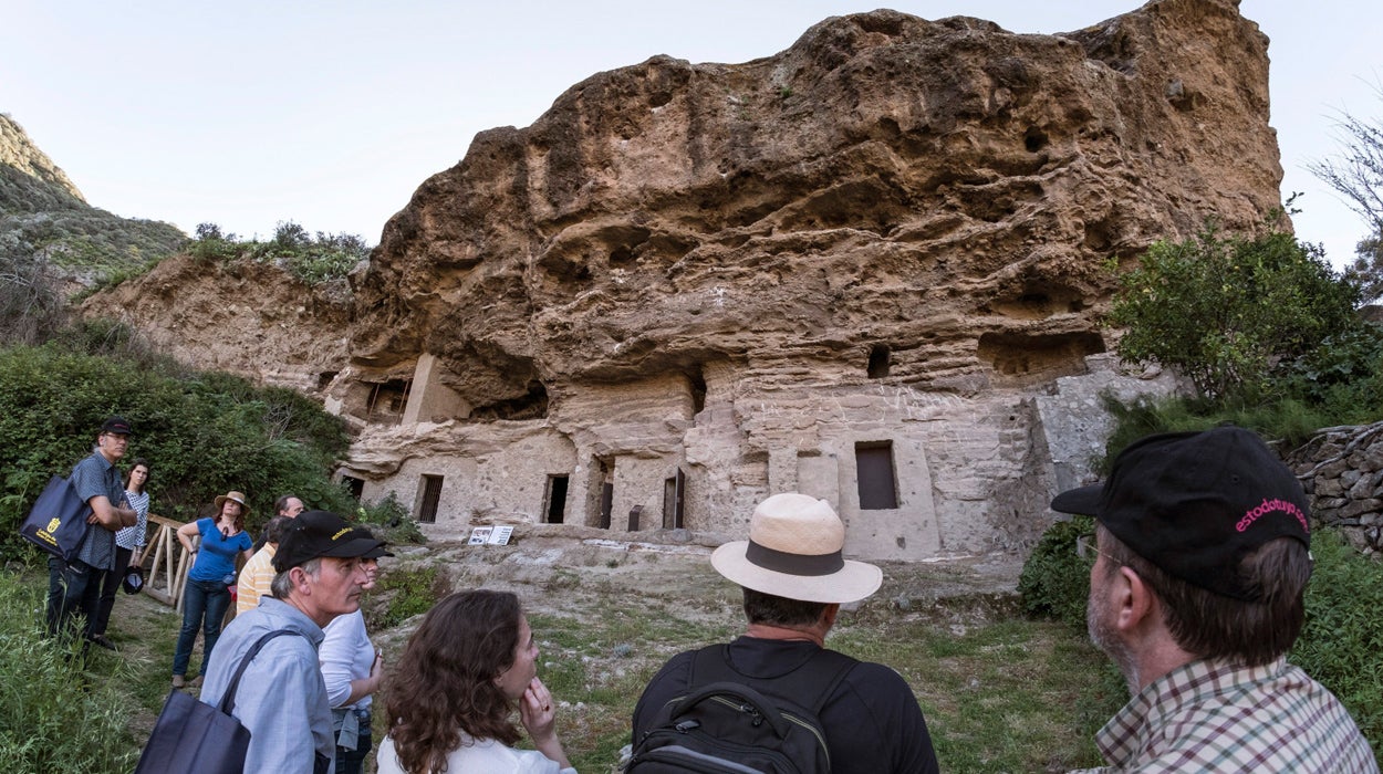 Jesús Díaz, alcalde de Artenara: "Con lo de Risco Caído tenemos que evitar que Artenara se convierta en el Parque Jurásico" Jesús Díaz, alcalde de Artenara: "Con lo de Risco Caído tenemos que evitar que Artenara se convierta en el Parque Jurásico"