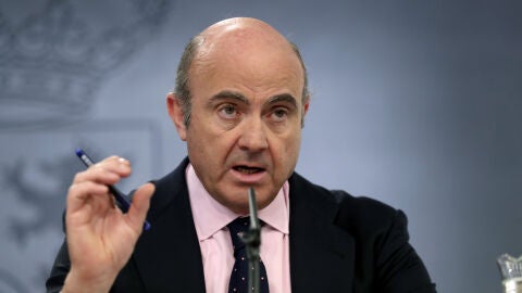 El ministro de Econom&iacute;a, Luis de Guindos