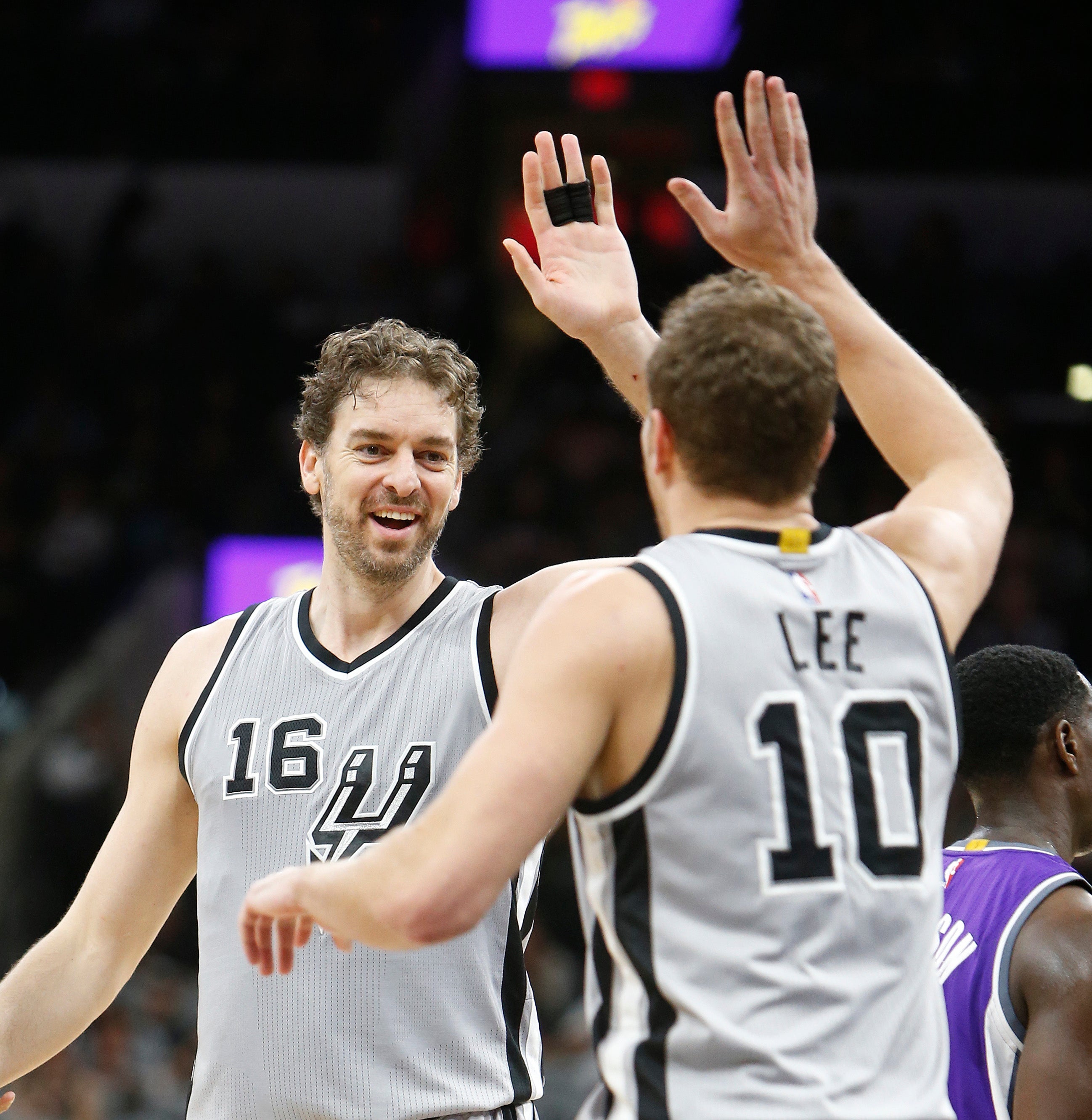 Pau Gasol comanda el triunfo Spurs; un estelar Ricky Rubio no impide la derrota de los Wolves Pau Gasol comanda el triunfo Spurs; un estelar Ricky Rubio no impide la derrota de los Wolves
