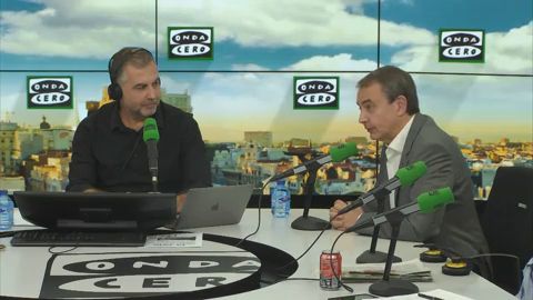 Frame 13.644621 de: Zapatero sobre Puigdemont